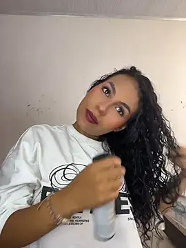 Snapshot of AmeliaAndersson chatting on July 2026 02:43:02 PM AmeliaAndersson online show from July 2026 02:43:02 PM