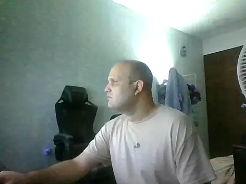 Snapshot of Heavy_RebellxX chatting on March 2026 05:13:01 AM Heavy RebellxX online show from March 2026 05:13:01 AM