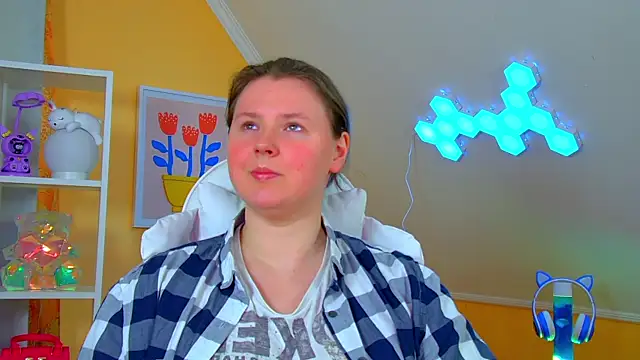 MelodyMoores online show from April 2026 06:31:02 AM