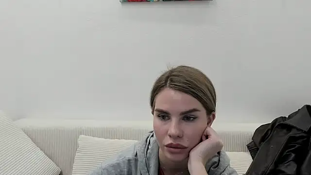 MollyCem online show from March 2026 05:08:01 PM