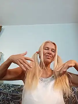 ViktoriaSexi1 online show from July 2026 06:43:02 PM
