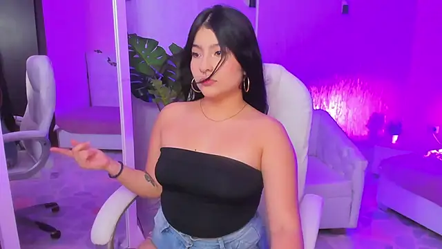 HannaLee333 online show from March 2026 02:38:02 AM