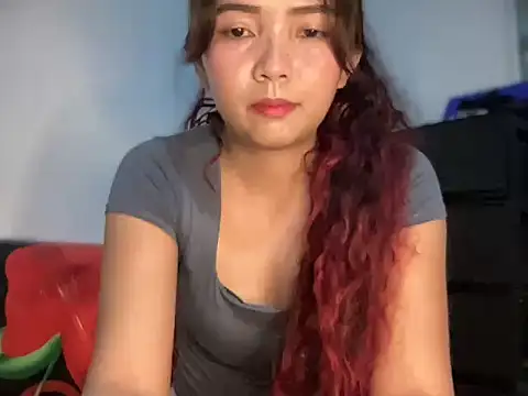 yourmommy pia online show from April 2026 07:19:01 PM