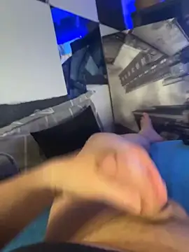 MatthewEmme2121 online show from April 2026 11:20:02 PM