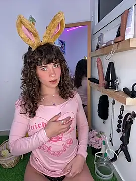 Alissa-Kissa online show from April 2026 05:32:02 PM