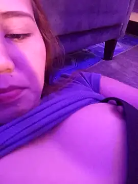  siennakissez  online show from March 2026 04:13:01 PM