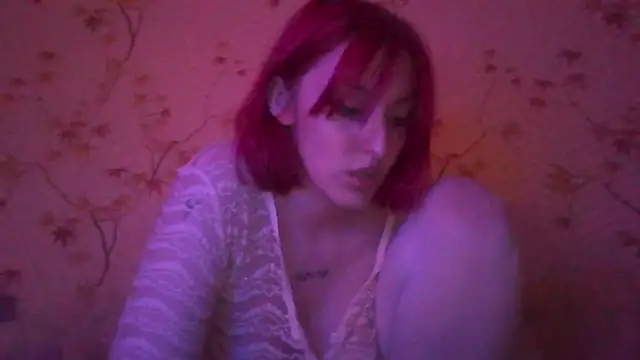 CloverEwings online show from June 2026 09:32:02 PM