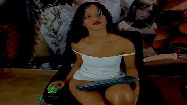 Snapshot of sexylatinawhithabigass chatting on March 2026 03:08:01 PM sexylatinawhithabigass online show from March 2026 03:08:01 PM