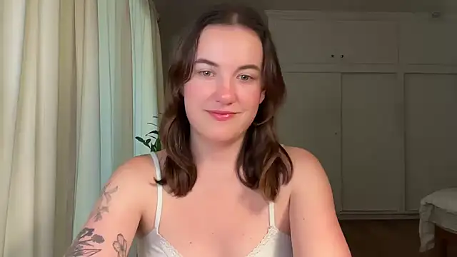 Snapshot of summerxo chatting on May 2026 02:19:02 AM summerxo online show from May 2026 02:19:02 AM