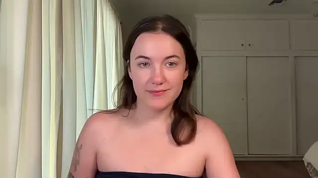 Snapshot of summerxo chatting on June 2026 05:41:01 PM summerxo online show from June 2026 05:41:01 PM