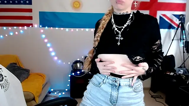 Nica Kawaii online show from March 2026 06:30:01 AM