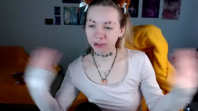 Snapshot of Nica_Kawaii chatting on April 2026 07:33:02 AM Nica Kawaii online show from April 2026 07:33:02 AM