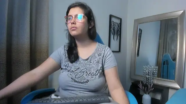 Nina Adamms online show from March 2026 11:12:02 PM