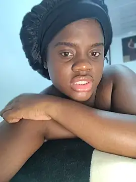 YourLiaa  online show from April 2026 07:44:01 AM