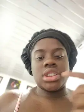 YourLiaa  online show from April 2026 05:05:02 AM