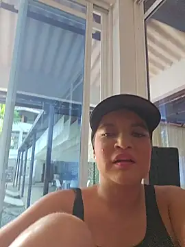 Snapshot of Pretty_Julieta chatting on June 2026 07:56:01 PM Pretty Julieta online show from June 2026 07:56:01 PM