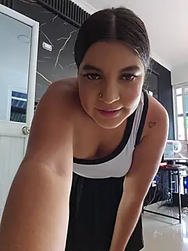 Snapshot of Pretty_Julieta chatting on July 2026 07:31:01 PM Pretty Julieta online show from July 2026 07:31:01 PM