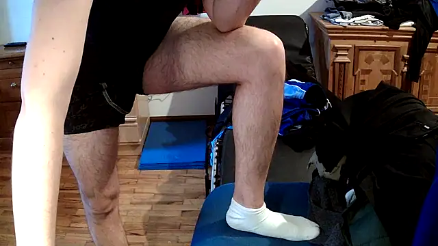 YoUnGbOy2018 online show from March 2026 03:51:02 PM