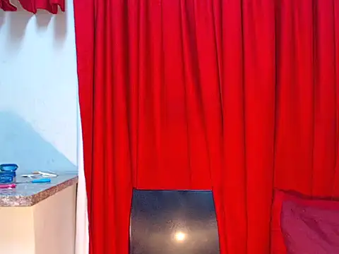 DarkDivva18 online show from June 2026 07:50:01 PM