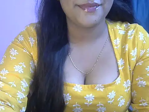 Snapshot of QUEEN-OF-QUEEN chatting on July 2026 06:34:02 PM QUEEN-OF-QUEEN online show from July 2026 06:34:02 PM