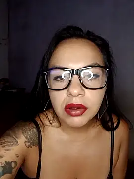 Snapshot of Milf_Tiffany chatting on March 2026 03:58:02 AM Milf Tiffany online show from March 2026 03:58:02 AM