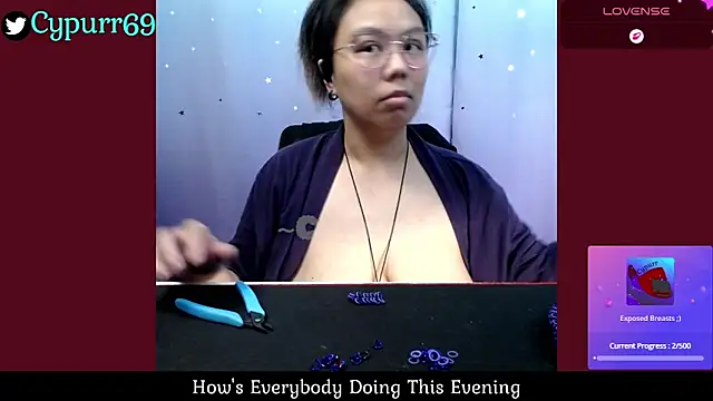 Snapshot of Cypurr chatting on June 2026 09:57:01 PM Cypurr online show from June 2026 09:57:01 PM