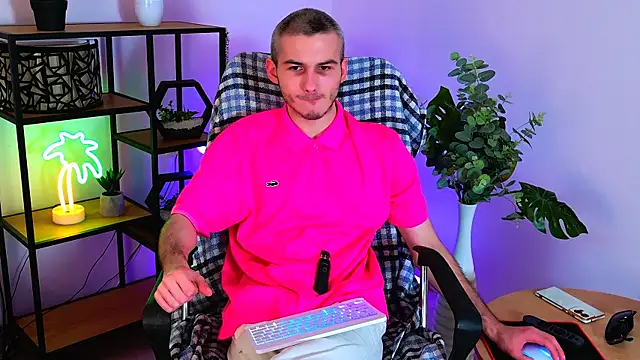 Snapshot of Magic_Storms chatting on March 2026 08:47:01 PM Magic Storms online show from March 2026 08:47:01 PM