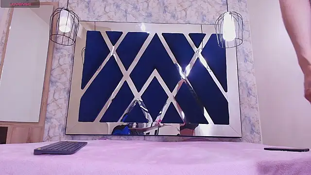 luci lane  online show from March 2026 07:44:01 PM