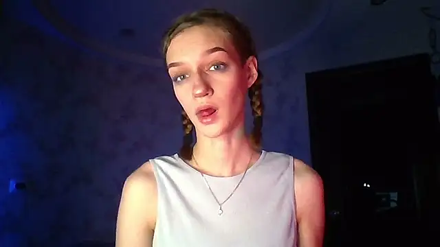 Chrissy Joyful online show from May 2026 05:04:01 AM