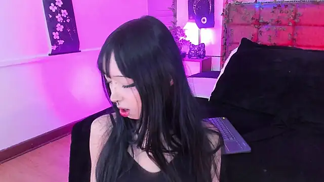 Snapshot of Vickmoon chatting on July 2026 08:57:02 PM Vickmoon online show from July 2026 08:57:02 PM