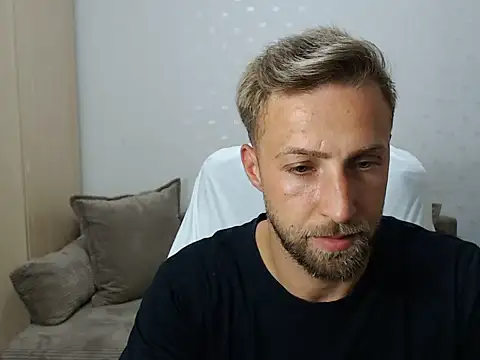 Snapshot of BlondEagleMuscle chatting on July 2026 08:49:02 PM BlondEagleMuscle online show from July 2026 08:49:02 PM