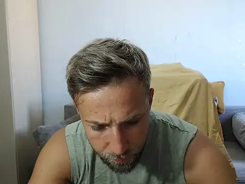 Snapshot of BlondEagleMuscle chatting on July 2026 10:13:01 AM BlondEagleMuscle online show from July 2026 10:13:01 AM