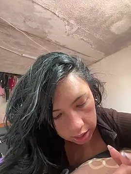 Marianaxc online show from April 2026 04:27:02 PM