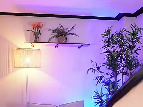 Zooe8 online show from March 2026 02:00:01 PM