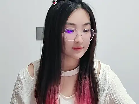 kitty-mm online show from March 2026 04:18:01 AM