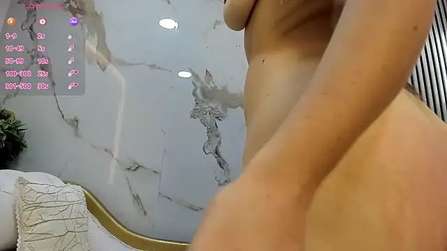 Gigi cutte  online show from April 2026 12:19:02 PM