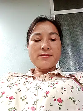 Snapshot of Yuhi3d chatting on June 2026 05:25:01 AM Yuhi3d online show from June 2026 05:25:01 AM