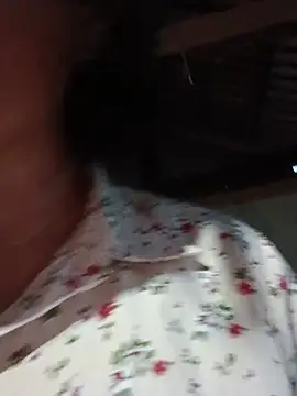 Snapshot of Yuhi3d chatting on August 2026 11:42:01 AM Yuhi3d online show from August 2026 11:42:01 AM