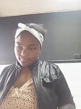 Candykss online show from May 2026 06:58:02 PM