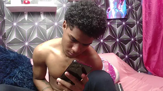 Candykss online show from May 2026 07:45:02 PM