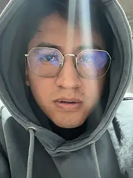 GoldenM95 online show from March 2026 11:52:02 PM