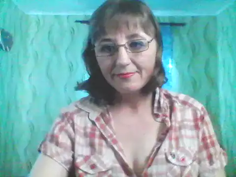 Alisaprice077 online show from May 2026 02:12:02 PM