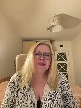 JanieLight53 online show from June 2026 08:13:02 PM