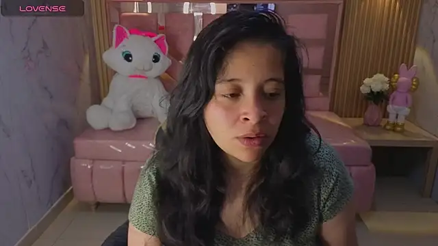 Snapshot of sara_tellez_s chatting on July 2026 07:23:02 AM sara tellez s online show from July 2026 07:23:02 AM