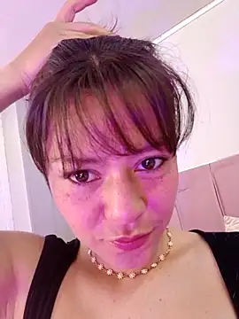 Snapshot of NatyBliss_gh chatting on June 2026 05:49:02 AM NatyBliss gh online show from June 2026 05:49:02 AM