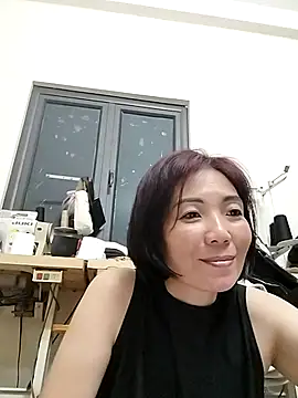 Snapshot of Miinn99 chatting on March 2026 02:42:01 PM Miinn99 online show from March 2026 02:42:01 PM