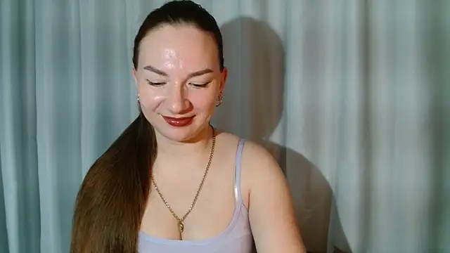 Snapshot of Belle_Fiesta chatting on April 2026 11:42:01 PM Belle Fiesta online show from April 2026 11:42:01 PM