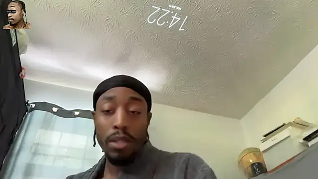 Snapshot of OneUp_Close chatting on June 2026 06:21:02 PM OneUp Close online show from June 2026 06:21:02 PM