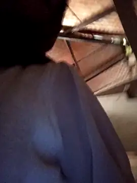 Yellow-pink online show from April 2026 01:00:01 AM