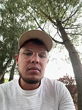 maikel18b online show from April 2026 05:18:01 PM